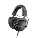 Der Beyerdynamic DT770M Over-Ear Kopfhörer in der Perspektive