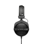 Seitenansicht des Beyerdynamic DT770M Over-Ear Kopfhörer in schwarz