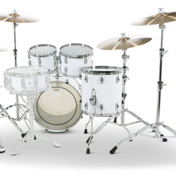 Gretsch Renown Maple Studio Shell Set mit Ahornkesseln und kompakter 20 Zoll Konfiguration. in Piano White von hinten